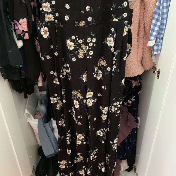 Black floral gauze wide leg jumper. - Picture 4 of 5